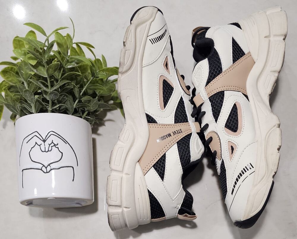 Steve Madden Clydie Womens Size 9.5 White Black Tan Chunky Sneakers